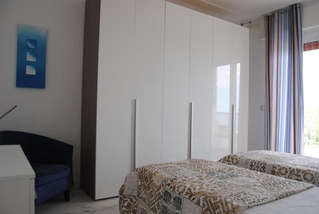 Gaiavacanze Beach Apartment Бордихера Екстериор снимка