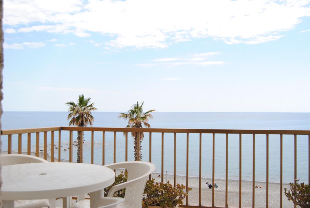 Gaiavacanze Beach Apartment Бордихера Екстериор снимка