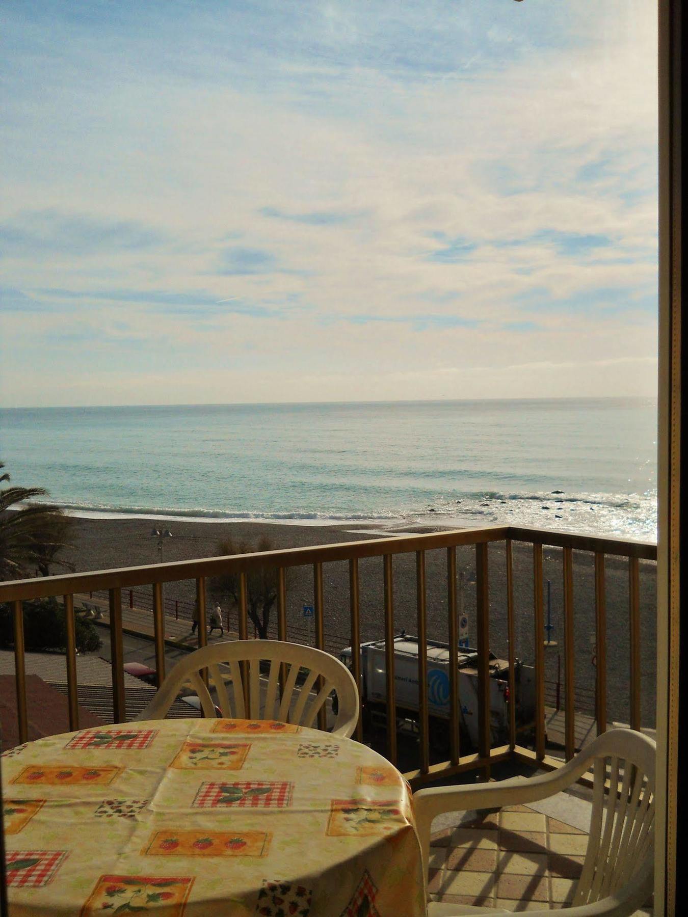 Gaiavacanze Beach Apartment Бордихера Екстериор снимка